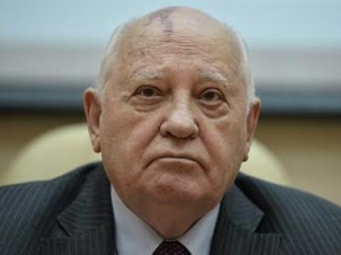  Qorbaçov SSRİ-nin dağılmasına görə öz məsuliyyətini etiraf edib 