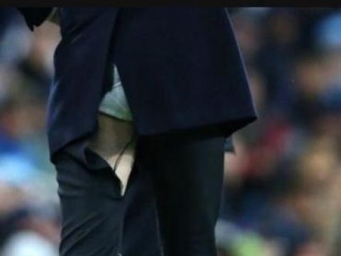 Zidanın şalvarı yenə cırıldı - VİDEO