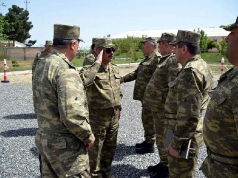 Zakir Həsənov cəbhəboyu səyyar hospitalda - FOTO