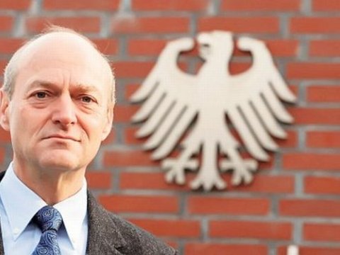 Almaniya kəşfiyyatının rəhbəri istefaya gedir