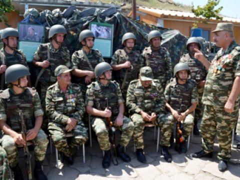  Veteranlar cəbhə bölgəsinə yollanıb