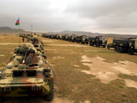 Zirehli texnikalar döyüş vəziyyətinə gətirildi -  FOTOLAR