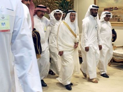  Səudiyyə kralı neft nazirini işdən qovdu