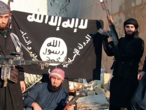  İŞİD indi də azyaşlıları edam edir 