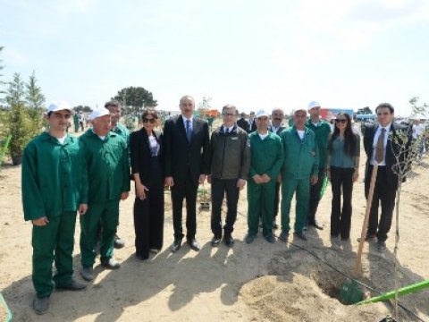 Leyla Əliyevanın yanındakı kimdir? - FOTOLAR