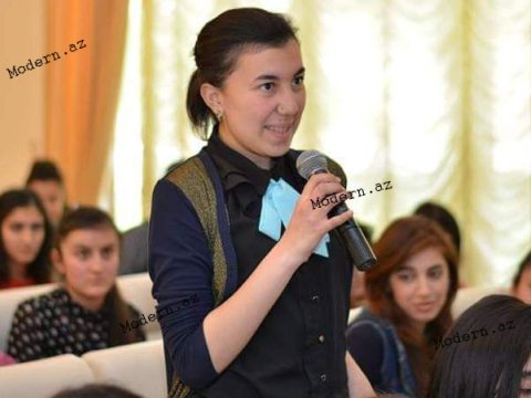 Bu qız qəbul imtahanlarında 700 bal topladı - FOTO 