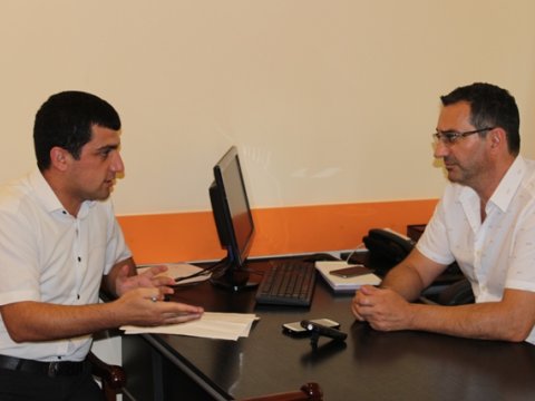 Psixiatr: “Serj Sarkisyan bayquşa oxşayır” - MÜSAHİBƏ 