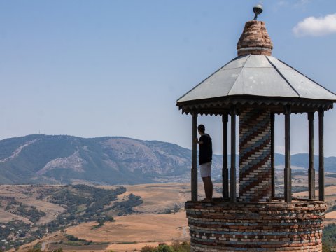 Ukraynalı səyyah&nbsp;Şuşa Məscidinin minarəsində - FOTOLAR