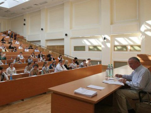 D&ouml;vlət hesabına oxuyan tələbələrə də təhsil kreditləri verilə bilər