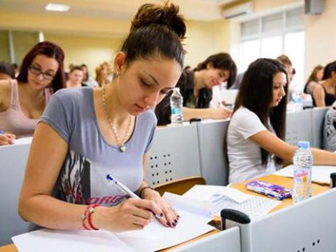 Ali məktəblərə qəbul qaydalarındakı yeni dəyişiklik nəyə xidmət edir...  