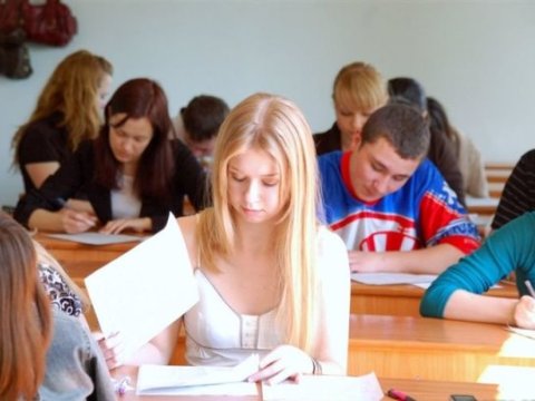 &ldquo;Check-up m&uuml;ayinə??? Bu barədə he&ccedil; nə bilmirəm&rdquo; - Universitet tələbələri ilə SORĞU  