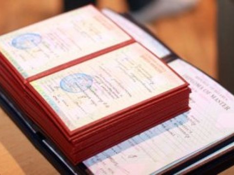 Azərbaycanda 1000-dən &ccedil;ox m&uuml;əllimin diplomu saxta &ccedil;ıxdı