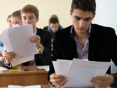 Ali məktəblərə sənəd qəbulu bu g&uuml;n başa &ccedil;atır  