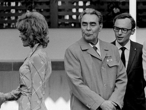 Sevgiləri tükənməyən Brejnev və sədaqətini əsirgəməyən tibb bacısı... - MARAQLI