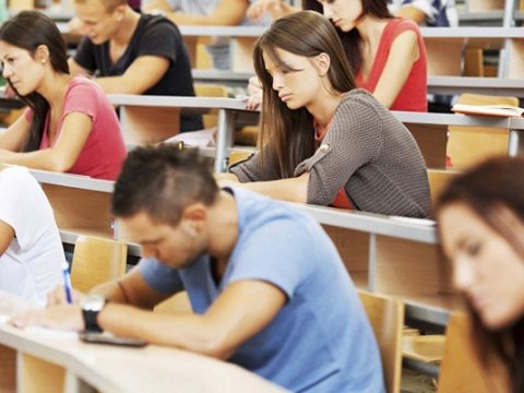 &Ouml;zəl universitetlərdə hansı ixtisasların təhsil haqları endirildi... - SİYAHI