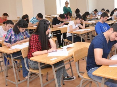 700 bal toplayan abituriyentlər də ikinci imtahana sənəd verdilər? - &ldquo;Valideynlərim israr etdilər...&rdquo; 