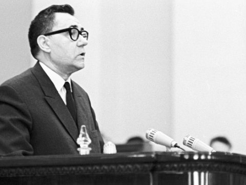 28 il nazir kürsüsündə əyləşən, sorağı Azərbaycanın Yardımlı rayonundan gələn Qromıko - MARAQLI