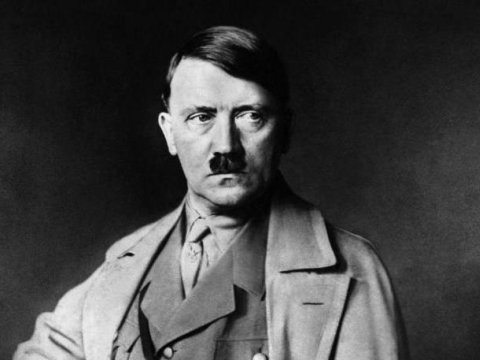 Əsgərlərinə seks oyuncaqları düzəltdirən, şizofreniyadan əziyyət çəkən FÜRER...