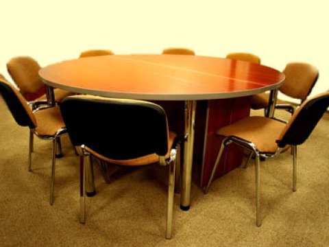 Cırtdan partiyaların liderləri: “Avqust çox istidir, tətilə çıxmışıq”