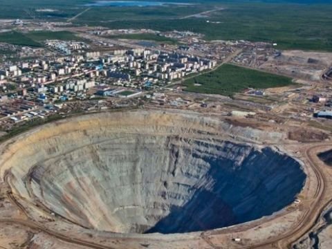 Rusiyada 8 mədənçi hələ də itkindir