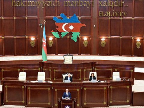 Milli Məclisin İntizam Komissiyası iki deputatın məsələsinə baxacaq  