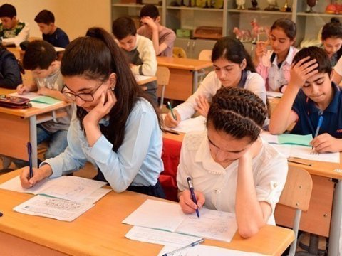 Bu jurnalistlərin övladları tələbə adı qazandılar - SİYAHI