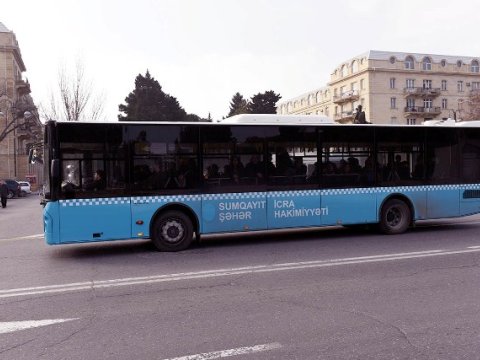 Sumqayıtda sərnişinlər marşrut avtobuslarında boğulur