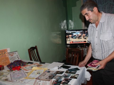 “Oğlumuzun 2 məzarı var, bir ayağını Lələtəpədə basdırdılar” - Aprel şəhidinin HEKAYƏTİ