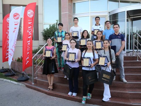  700 bal toplayanlar Veysəloğlu Şirkətlər Qrupunda