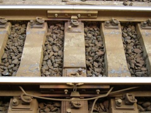 Dəmir yolunda rels altlıqları oğurlandı - UCARDA