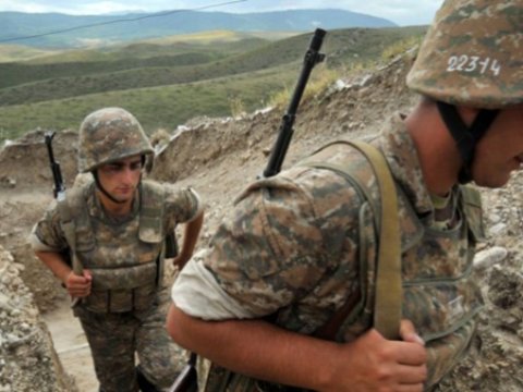 Ermənistanda 8 hərbçi istintaqa cəlb olundu