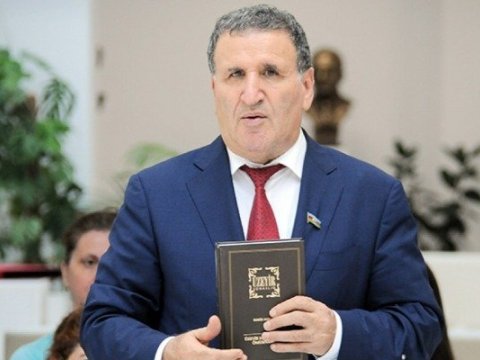 Komitə sədri: “Vasif Talıbovun sərəncamı kitaba yenidən qayıdışdır” 