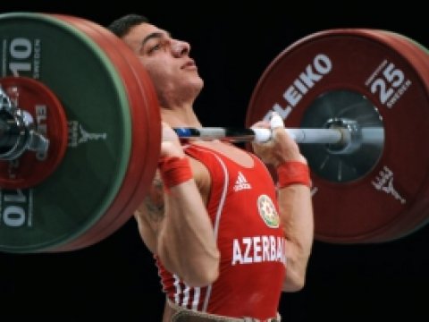 Ağır Atletika Federasiyası: “Diskvalifiksiya haqda qərar almamışıq”