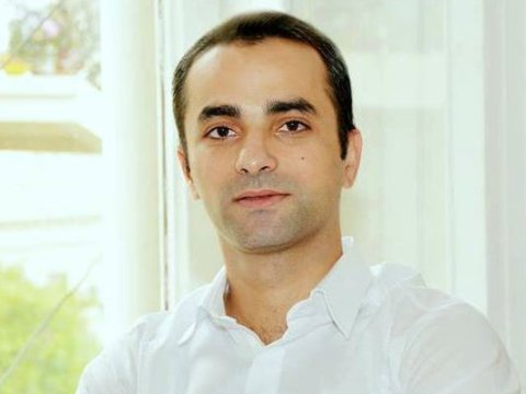 Ad gününü qeyd edən şair: “Sevdiyim qızın “hə” deməsindən qorxurdum” - MÜSAHİBƏ   