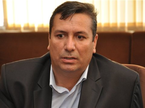 Müşfiq Ələsgərli “Qızıl qələm” paylayanları nazirliyə şikayət edəcək: “Adımıza ləkədirlər!”