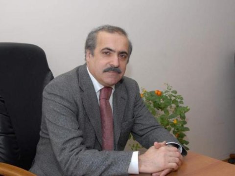 Komitə sədri dərsliklərin yazılması ilə bağlı təklif verdi