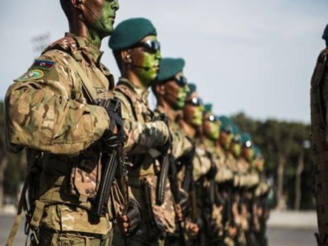 Hərbçilər niyə ictimai nəqliyyatdan pulsuz istifadə edə bilmir? - SƏBƏBLƏR