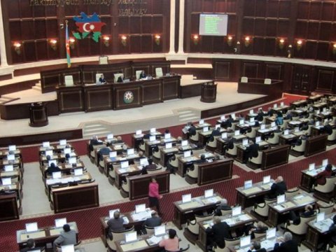Cinayət Məcəlləsinin dələduzluqla bağlı maddəsi sərtləşdirilir   