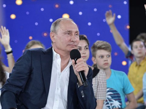 Putin 4-cü dəfə prezidentliyə namizəd olacaq