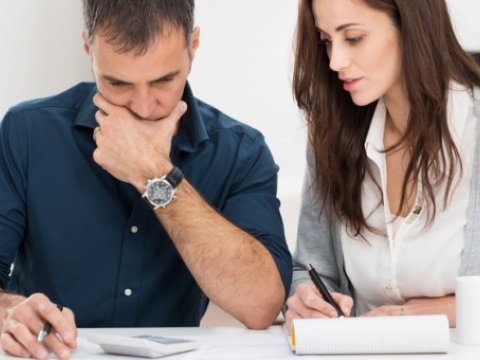 Az gəlirlə dolanan, çox gəlirlə şikayət edən ailələr - Deputat ikinciləri QINADI   