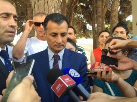 Zoologiya İnstitutu - ANS münasibətləri: Səni sevəcəyəm sən sevməsən də...  