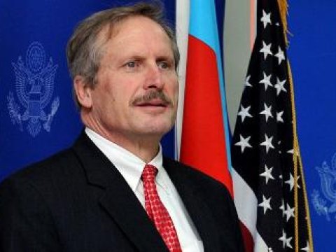 Amerika səfirindən Bakı-Tbilisi-Qar dəmir yolu haqda AÇIQLAMA