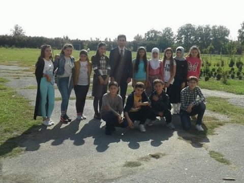 Ucqar kənd müəllimi - “Şagirdlərə qələm, konfet verirəm ki, həvəslənsinlər” - LAYİHƏ