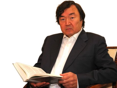 Bakının məşhur qonaqları: Qaldığı yer atəşə tutulan, restoranda soyulan Oljas Süleymanov - LAYİHƏ