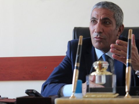 Siyavuş Novruzovdan ETİRAZ: “Deputatların maaşı niyə qaldırılmır?”