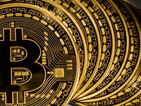 Azərbaycanda ilk virtual pul vahidi-bitcoinə maraq artır