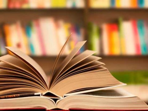 “Hər dil bilən tərcüməçi deyil” - Tərcümə Mərkəzindən bədii tərcümələrə SƏRT TƏNQİD