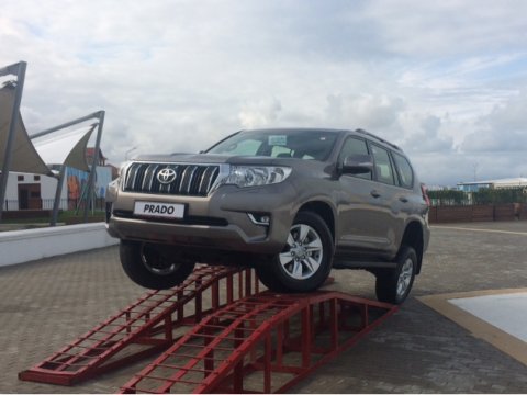 Bakıda yenilənmiş “Toyota Prado” nümayiş olundu - FOTOLAR