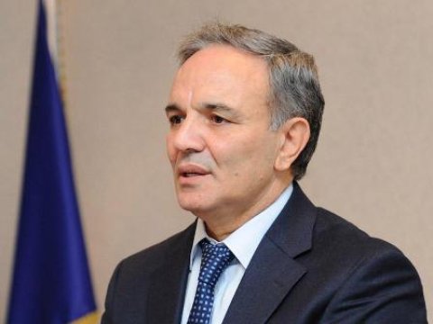 Əflatun Amaşov yeni telekanalın açılmasını təklif etdi