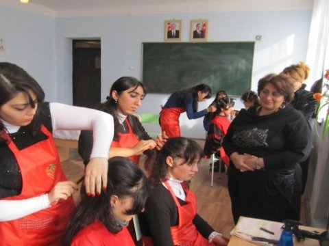 Peşə məktəbləri&nbsp;&ouml;dənişli və &ouml;dənişsiz olacaq, g&uuml;zəştli şagirdlər se&ccedil;iləcək - YENİLİK